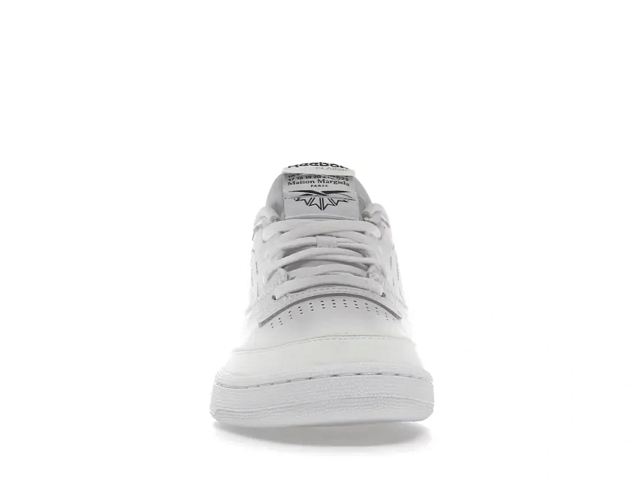 Фото № 2 с приближением к товару «‎Reebok Club C»