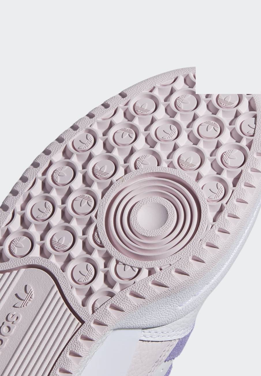 Фото № 3 с приближением к товару «‎Adidas Forum »