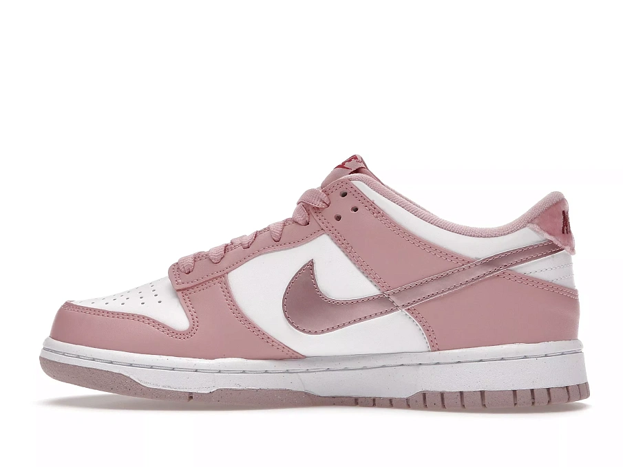Фото № 4 с приближением к товару «‎Nike Dunk Low Pink Velvet »