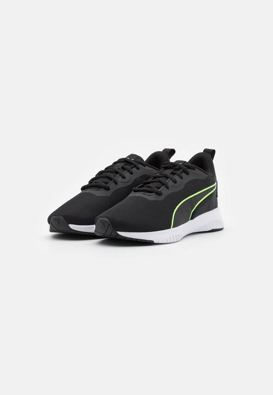 Фото № 2 с приближением к товару «‎Puma Flyer Flex»