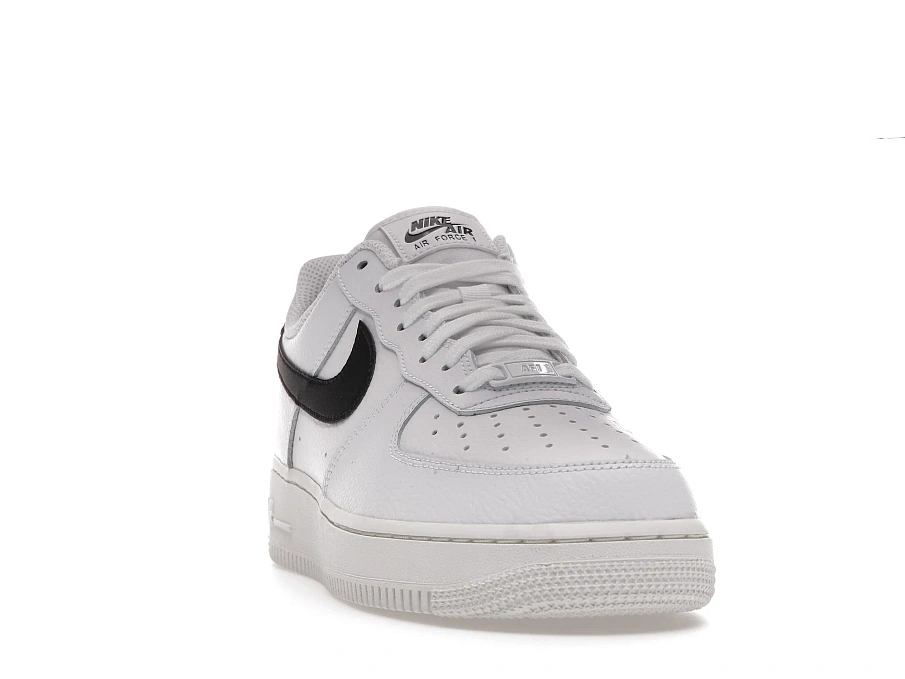 Фото № 4 с приближением к товару «‎Nike Air Force 1 Low 07 White Black Sail »