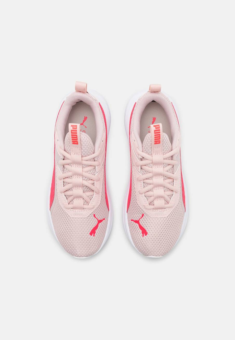 Фото № 4 с приближением к товару «‎Puma Scorch Runner»