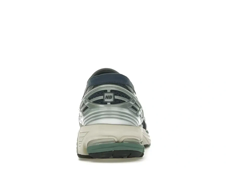 Фото № 4 с приближением к товару «‎New Balance 1906L»