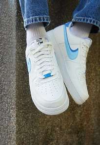 Фото № 1 с приближением к товару «‎AIR FORCE 1 '07 LV8 FIBER»