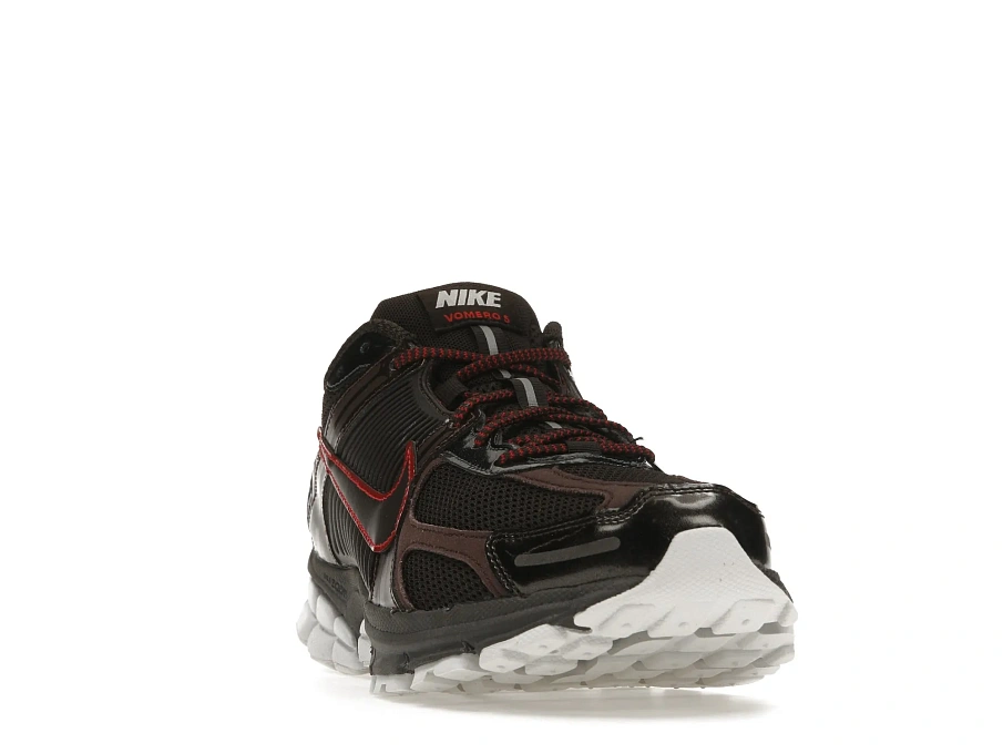 Фото № 3 с приближением к товару «‎Nike Zoom Vomero 5 Velvet Brown»