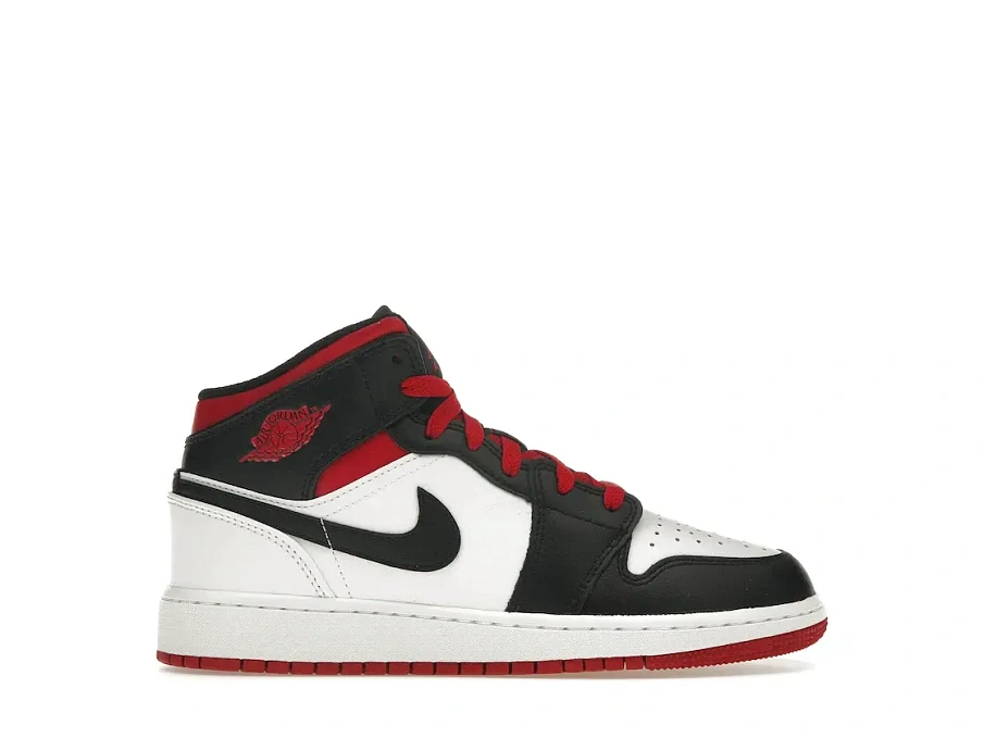 Фото № 1 с приближением к товару «‎Jordan 1 Mid Gym Red Black Toe »