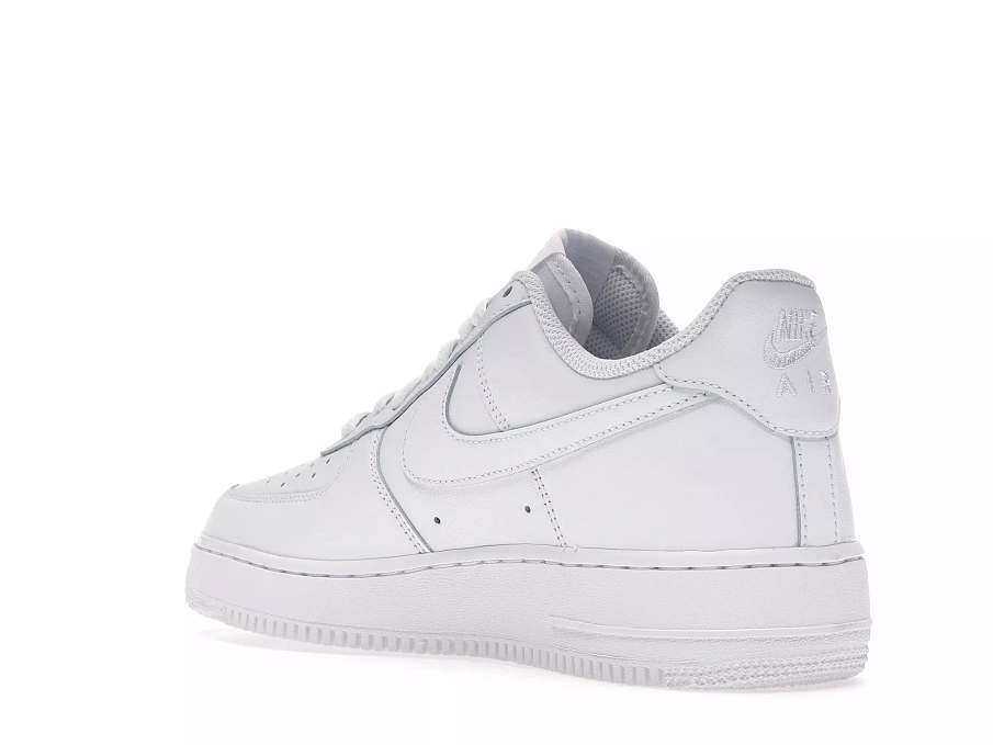 Фото № 3 с приближением к товару «‎Nike Air Force 1 Low '07 White»