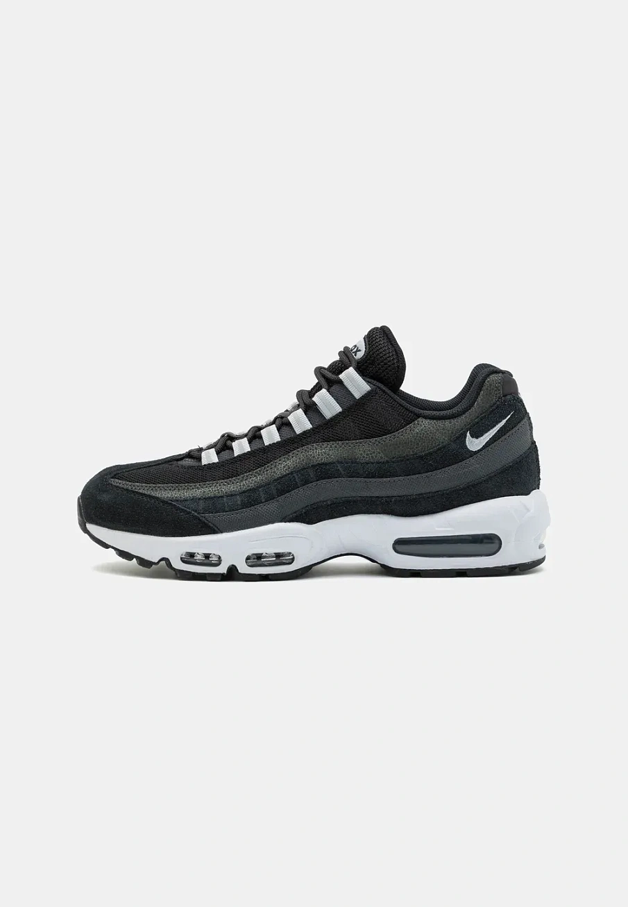 Фото № 1 с приближением к товару «‎AIR MAX 95 ESSENTIAL»
