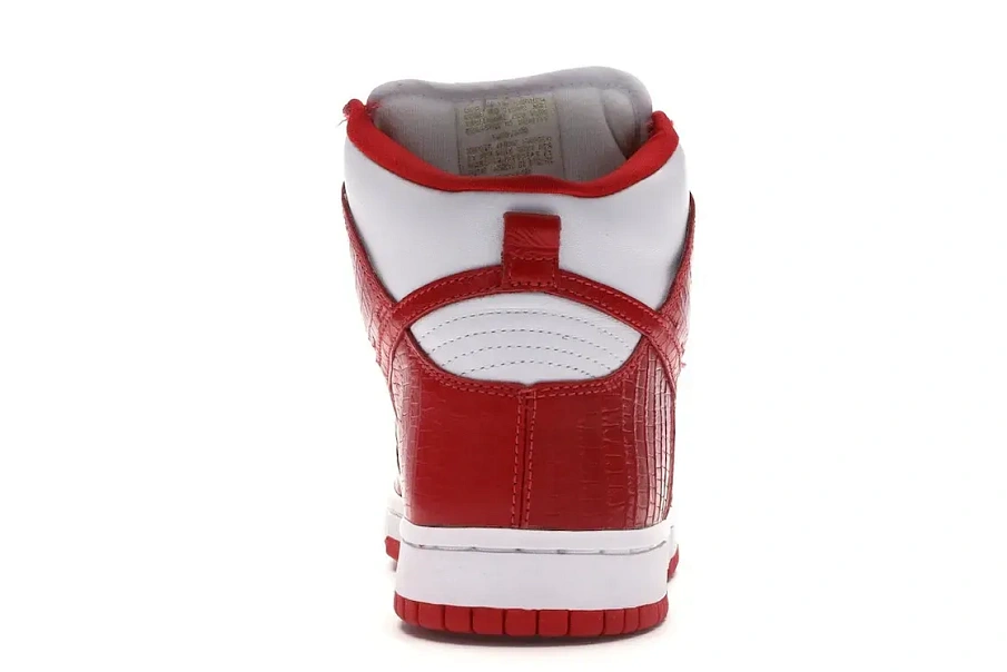 Фото № 4 с приближением к товару «‎Nike Dunk High Pro SB Supreme Red Stars»