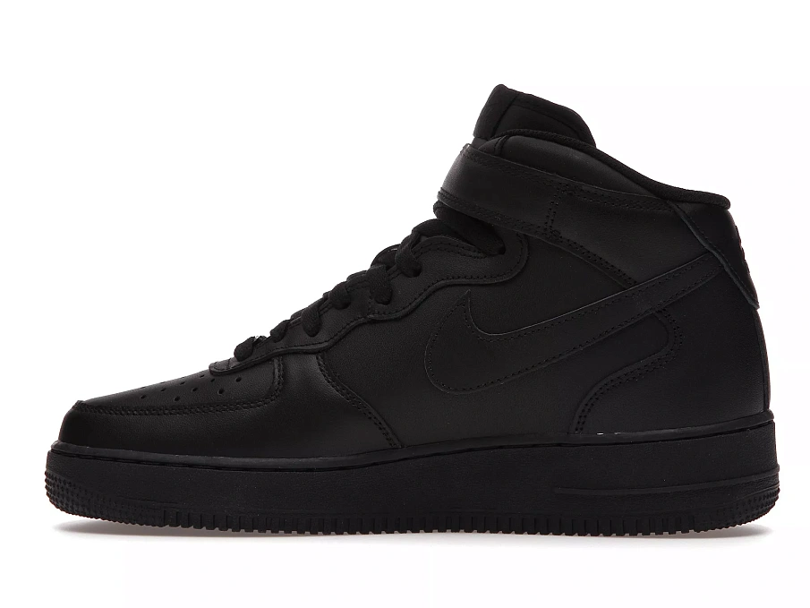 Фото № 3 с приближением к товару «‎Nike Air Force 1 Mid '07 Triple Black (2021)»