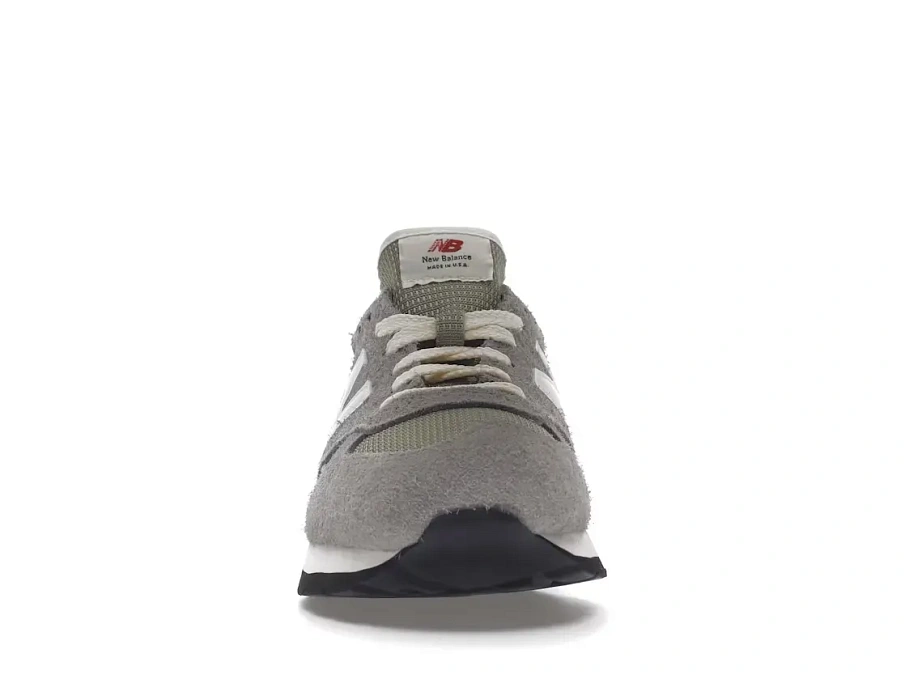 Фото № 2 с приближением к товару «‎New Balance 990v1»