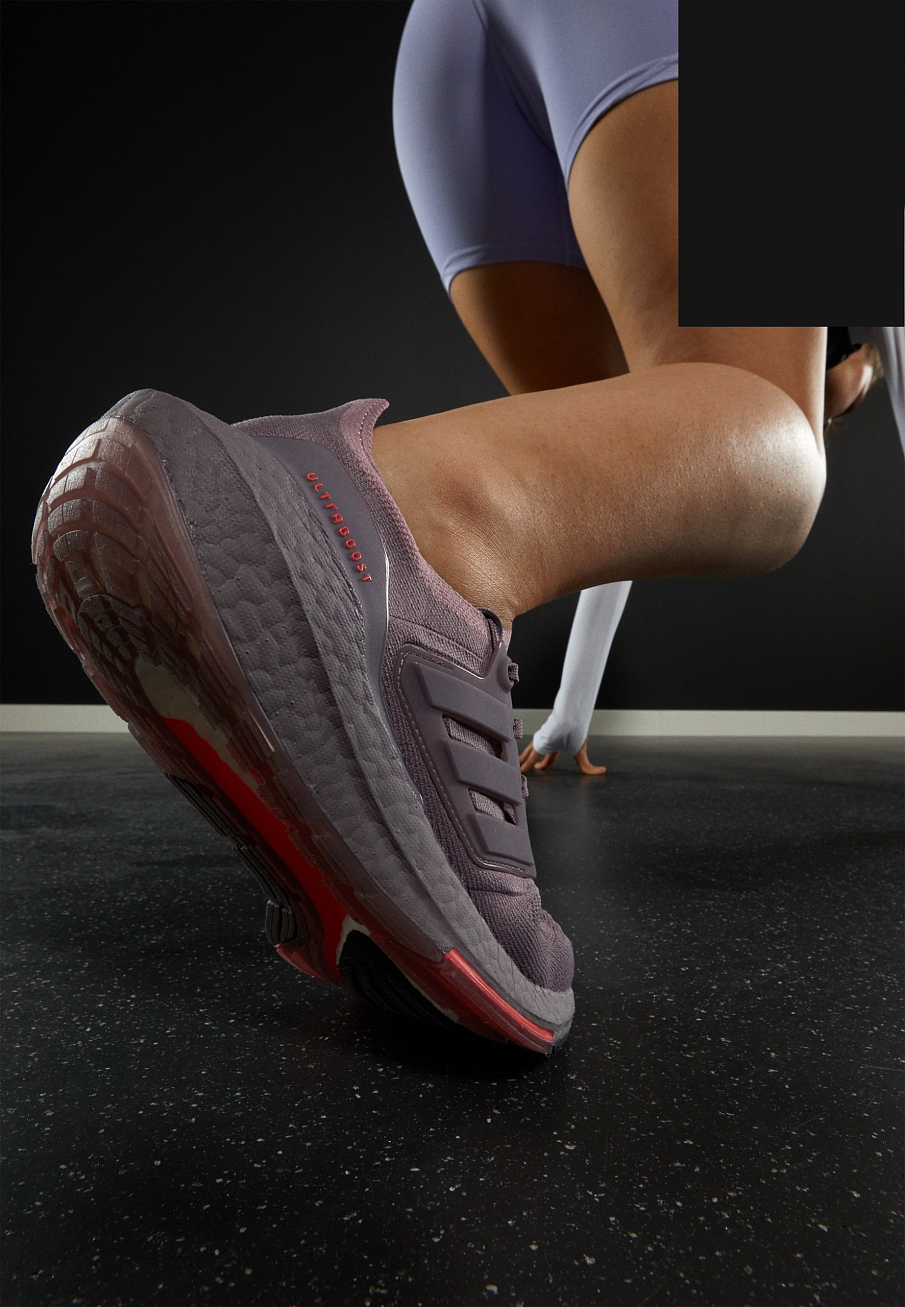 Фото № 5 с приближением к товару «‎Adidas Ultraboost 22»