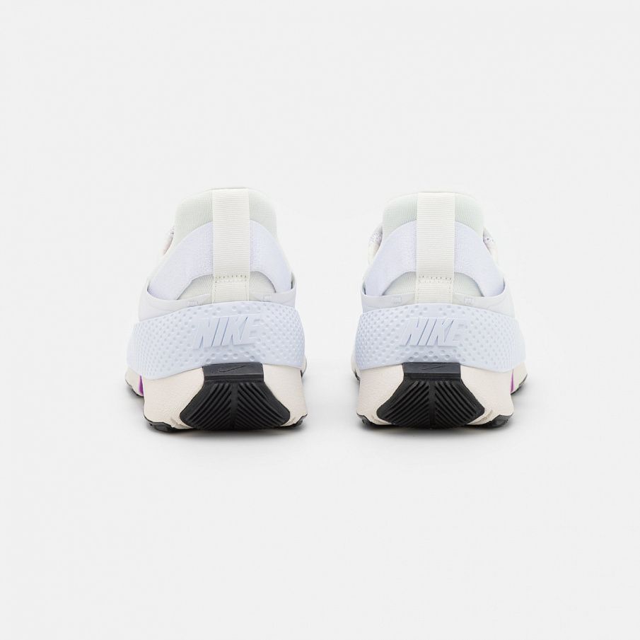 Фото № 3 с приближением к товару «‎Nike GO Flyease »