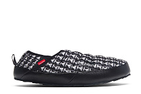 Фото № 2 с приближением к товару «‎Supreme x The North Face Traction Mule Black Studded Print»