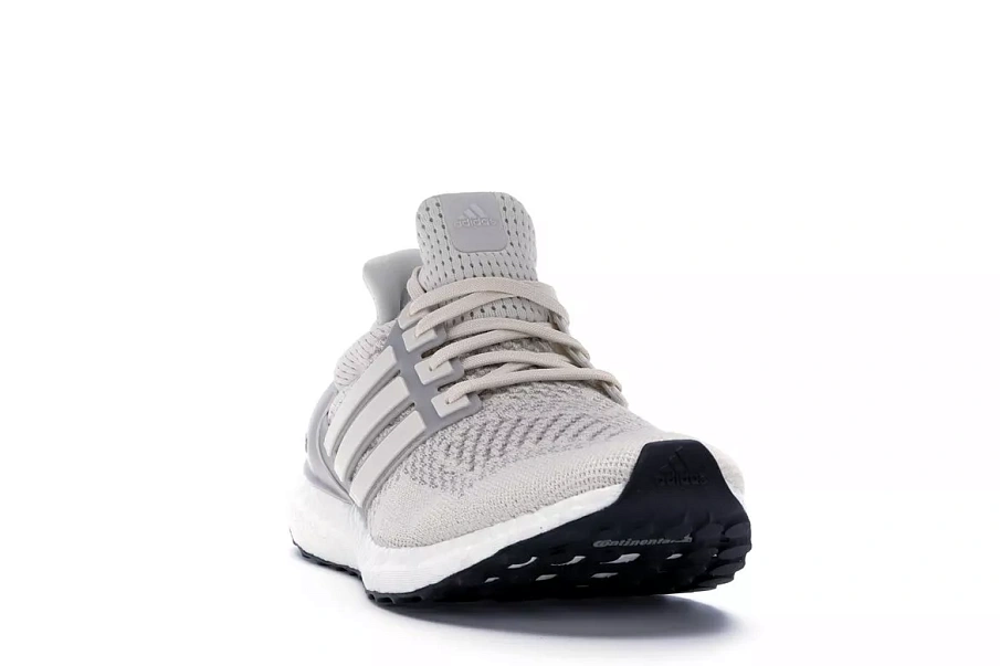Фото № 3 с приближением к товару «‎adidas Ultra Boost 1.0 Cream Chalk (2018/2022)»