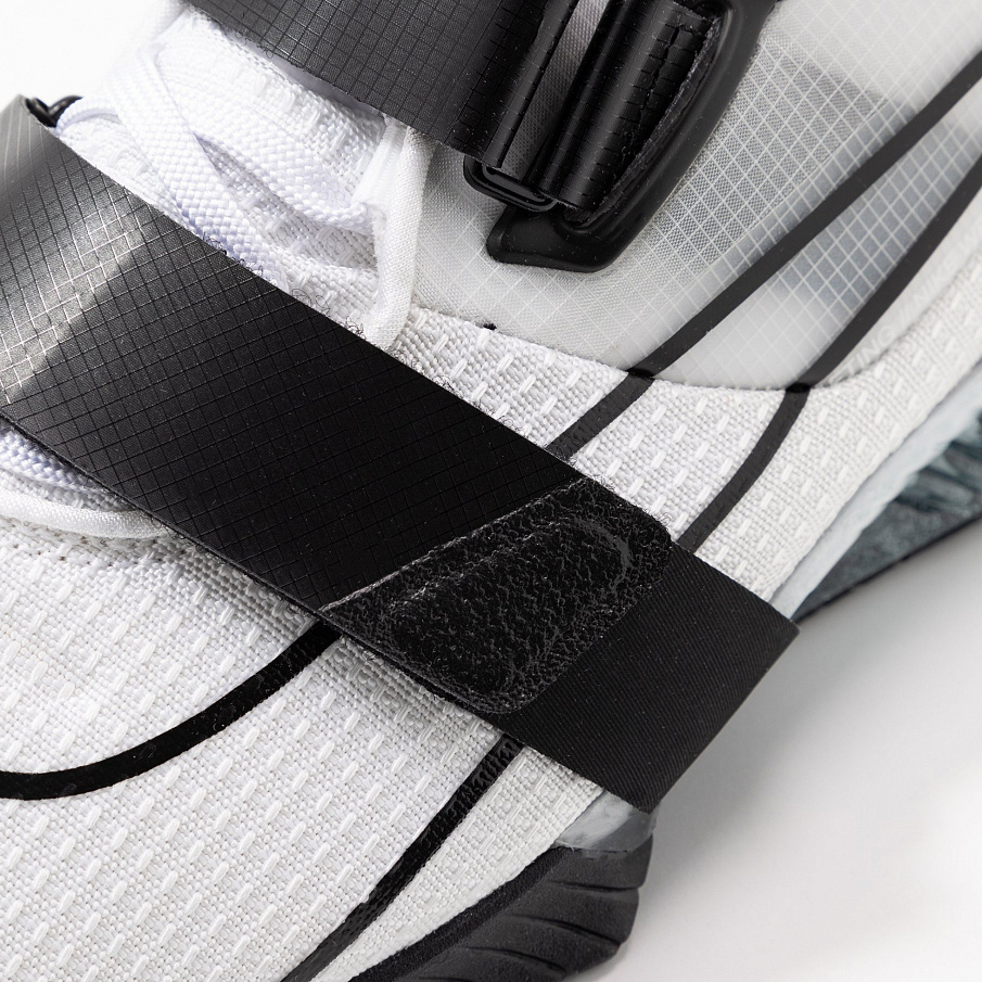 Фото № 3 с приближением к товару «‎Nike»