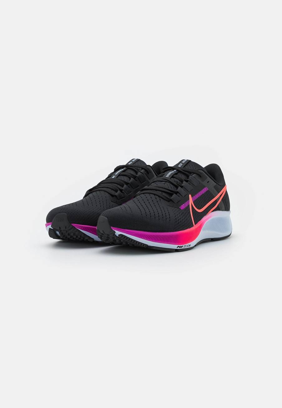 Фото № 2 с приближением к товару «‎Nike Air Zoom Pegasus 38»