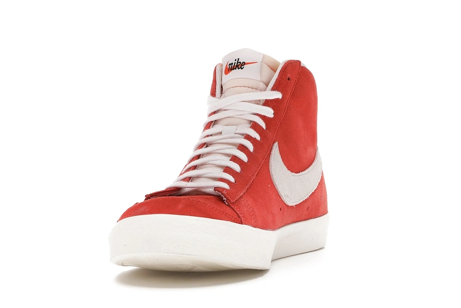 Фото № 4 с приближением к товару «‎Nike Blazer Mid 77 Suede Habanero Red»