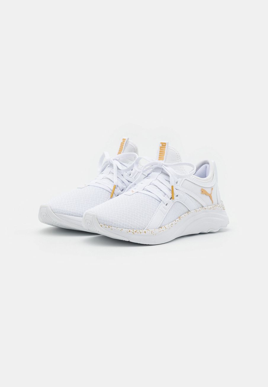 Фото № 2 с приближением к товару «‎Puma Softride Sophia Shimmer»