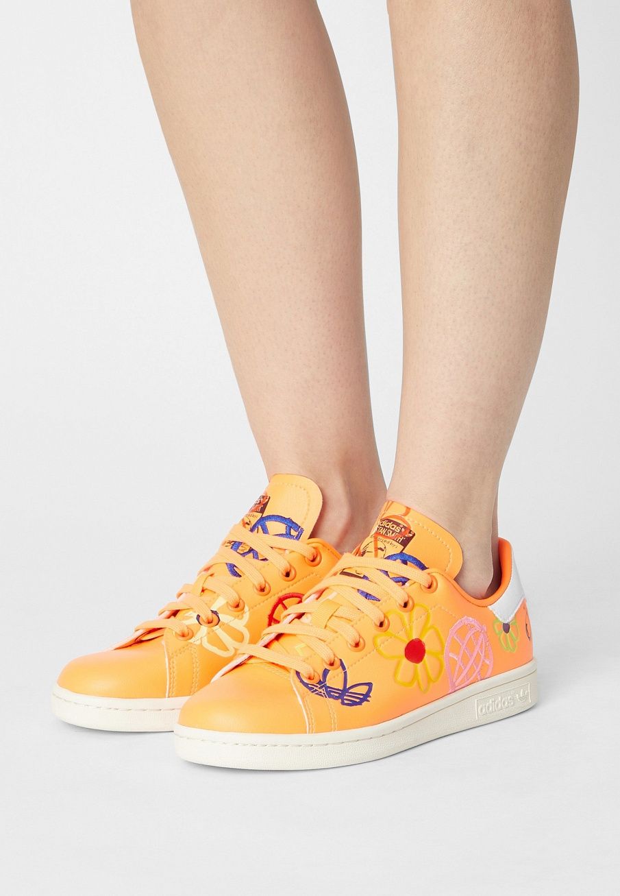 Фото № 2 с приближением к товару «‎Adidas Stan Smith »