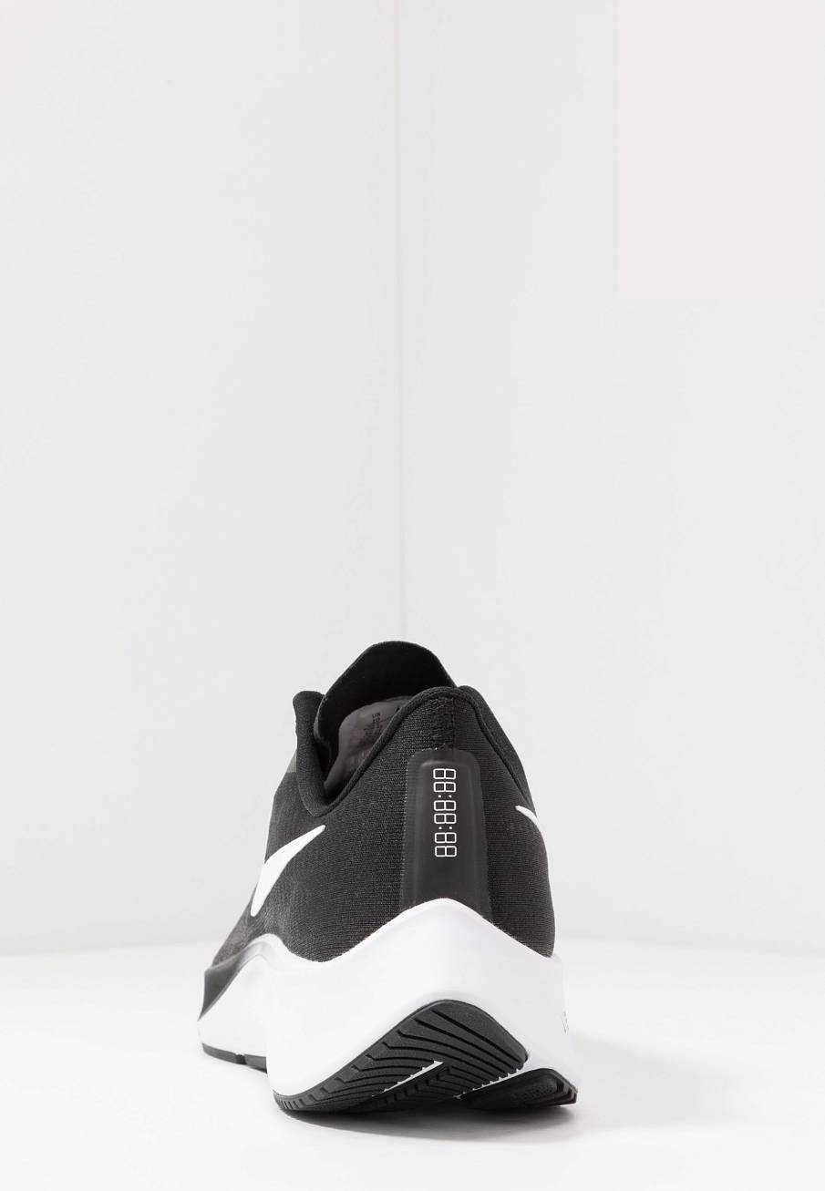 Фото № 4 с приближением к товару «‎Nike Air Zoom Pegasus 37»