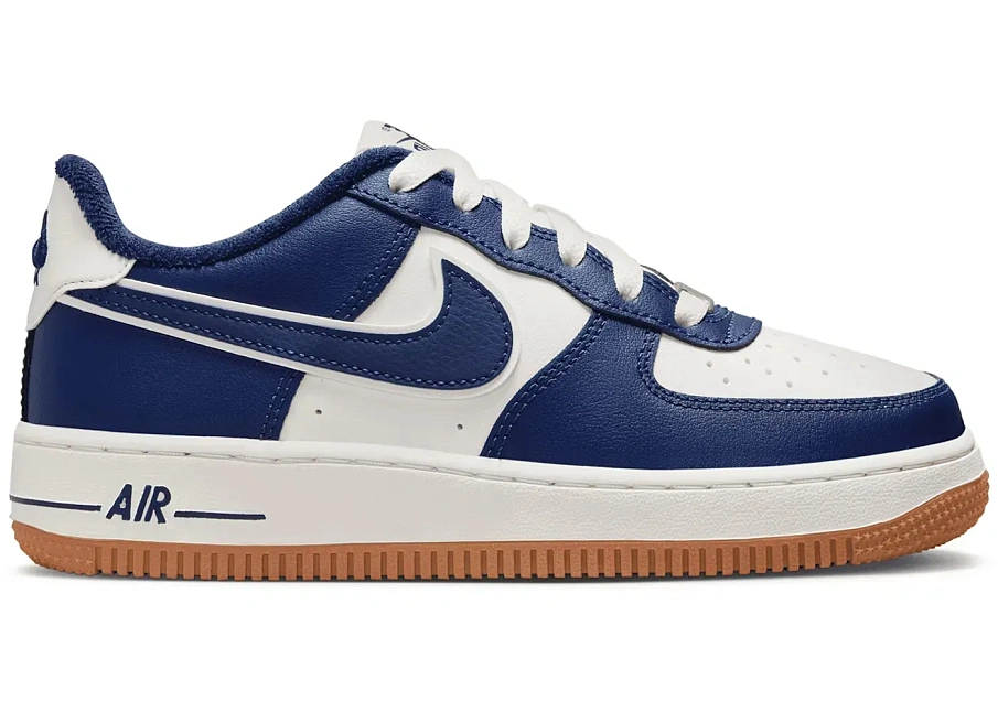 Фото № 1 с приближением к товару «‎Nike Air Force 1 Low '07 LV8»