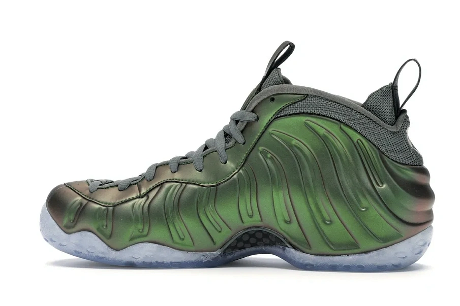Фото № 5 с приближением к товару «‎Nike Air Foamposite One Iridescent »