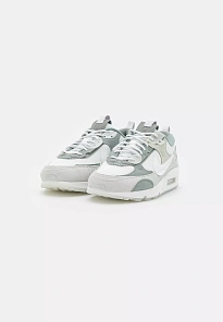 Фото № 2 с приближением к товару «‎W AIR MAX 90 FUTURA»