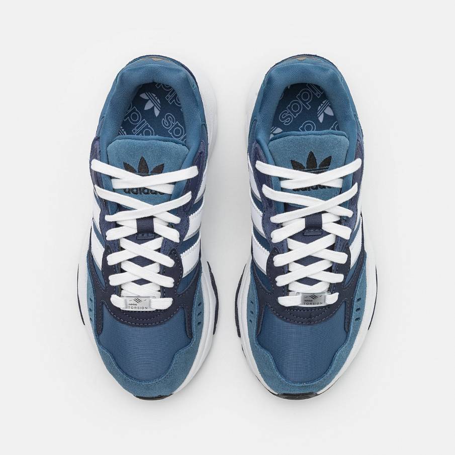 Фото № 4 с приближением к товару «‎Adidas Retropy F90 »