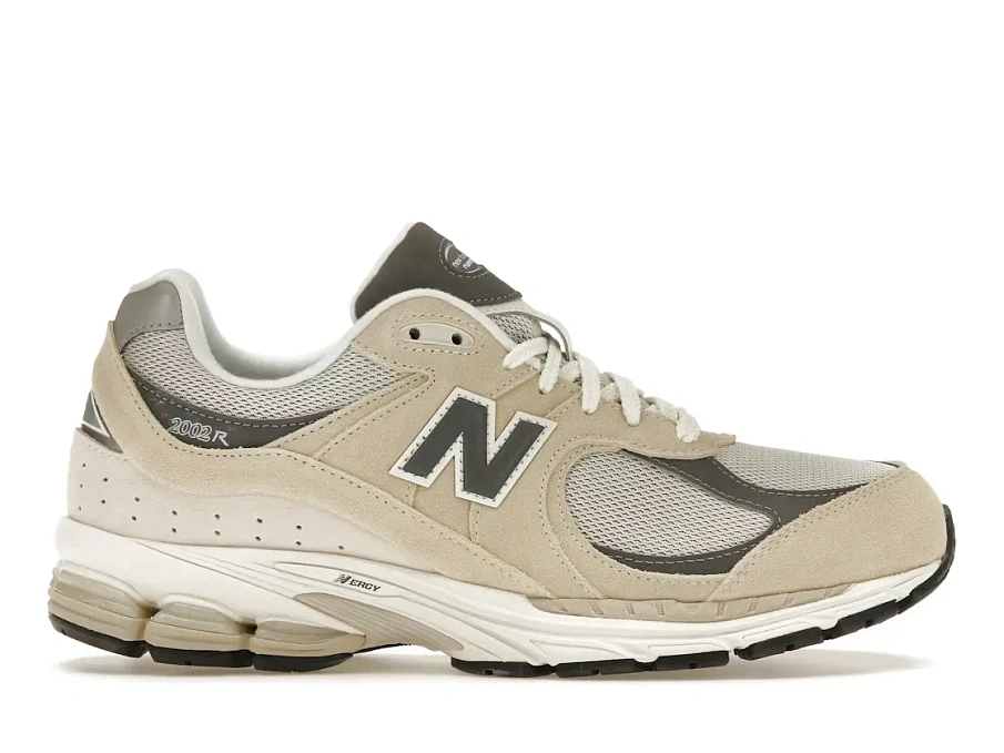 Фото № 1 с приближением к товару «‎New Balance 2002R»