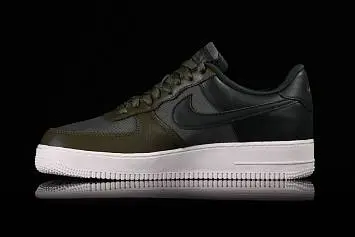 Nike Air Force 1 Gore-Tex Medium  - 1