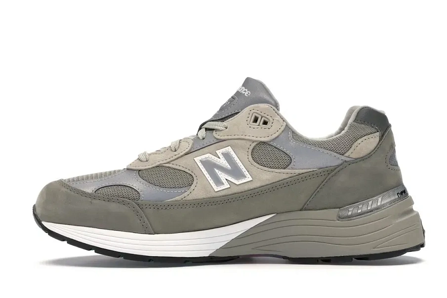 Фото № 3 с приближением к товару «‎New Balance 992»