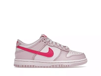 Фото № 1 с приближением к товару «‎Nike Dunk Low Triple Pink »