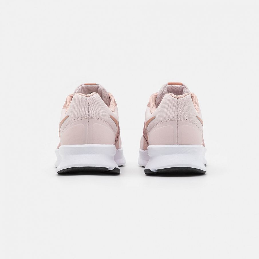 Фото № 3 с приближением к товару «‎Nike Swift 3»