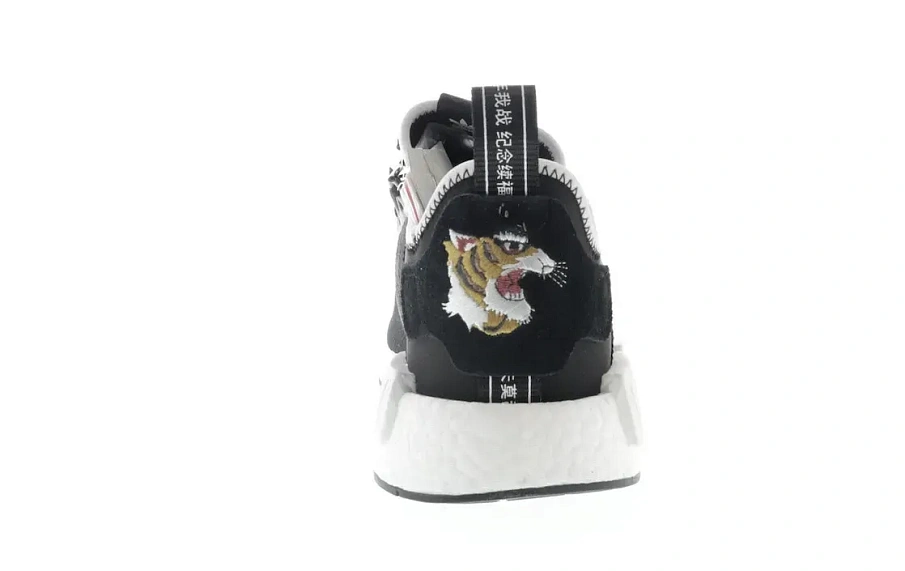 Фото № 4 с приближением к товару «‎adidas NMD R1 Neighborhood x Invincible»