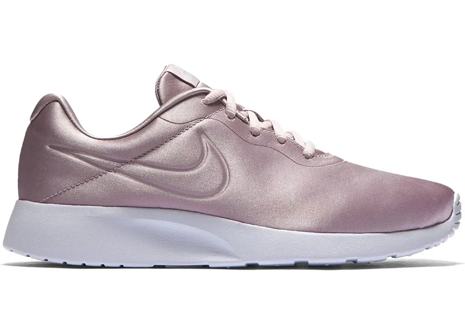Фото № 1 с приближением к товару «‎Nike Tanjun Premium Particle Rose Satin »