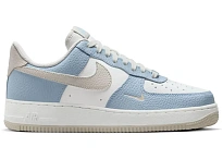 Фото № 1 с приближением к товару «‎Nike Air Force 1 Low»