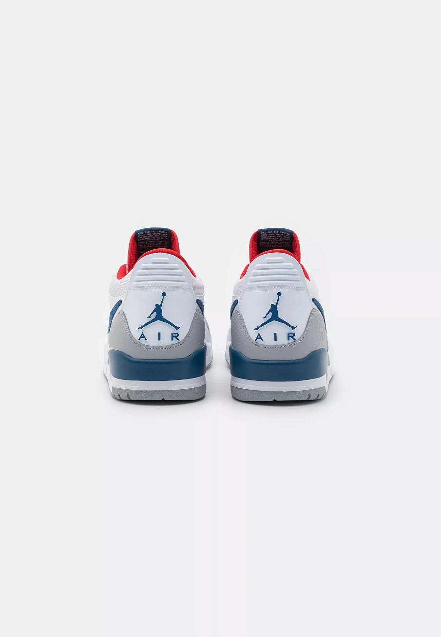 Фото № 3 с приближением к товару «‎AIR JORDAN LEGACY 312»