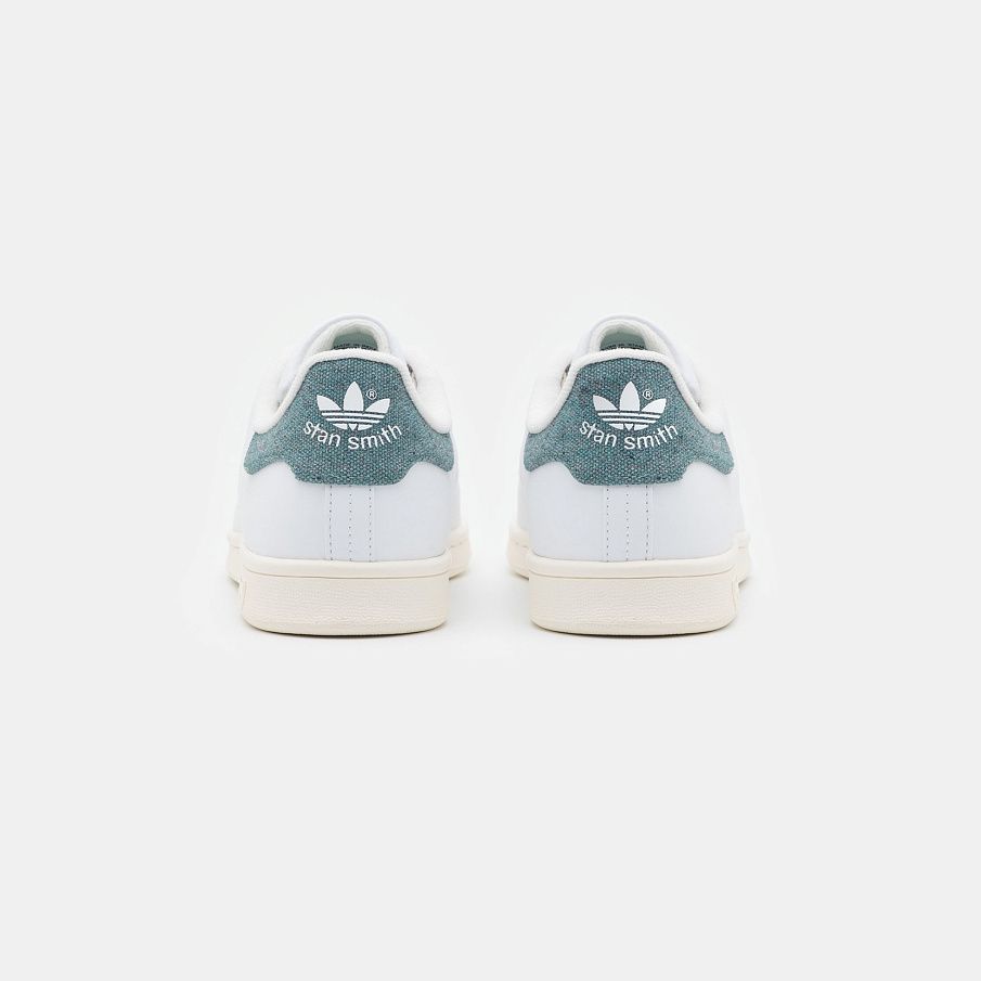 Фото № 3 с приближением к товару «‎Adidas Stan Smith »