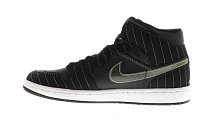 Фото № 3 с приближением к товару «‎Jordan 1 Retro Opening Day Black»