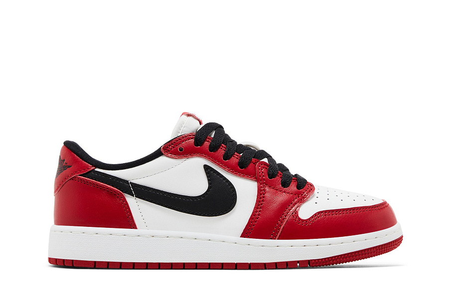 Фото № 2 с приближением к товару «‎Air Jordan 1 Retro Low OG GS Chicago 2025»