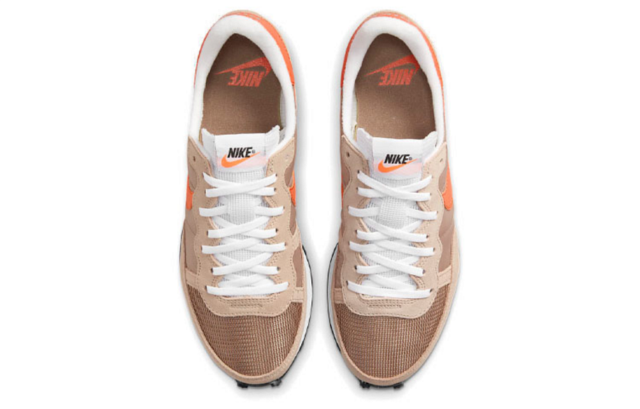 Фото № 4 с приближением к товару «‎Nike Challenger OG 'Dark Driftwood Orange'»