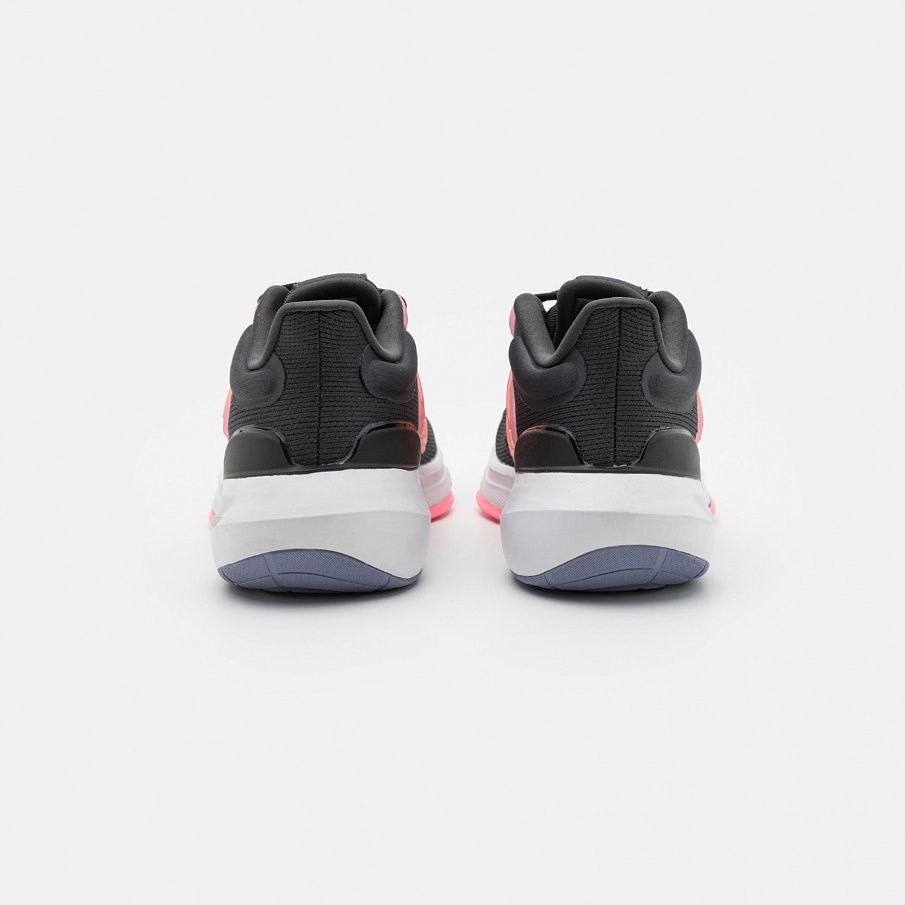 Фото № 3 с приближением к товару «‎Adidas Ultrabounce»