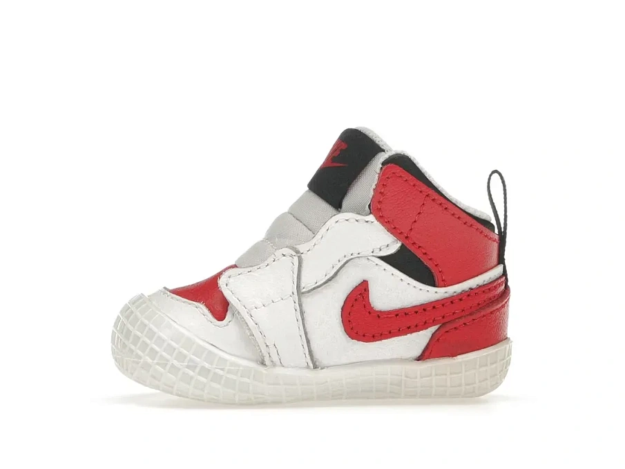 Фото № 3 с приближением к товару «‎Jordan 1 Crib Bootie»