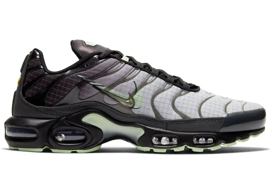Фото № 1 с приближением к товару «‎Nike Air Max Plus Green Glow»