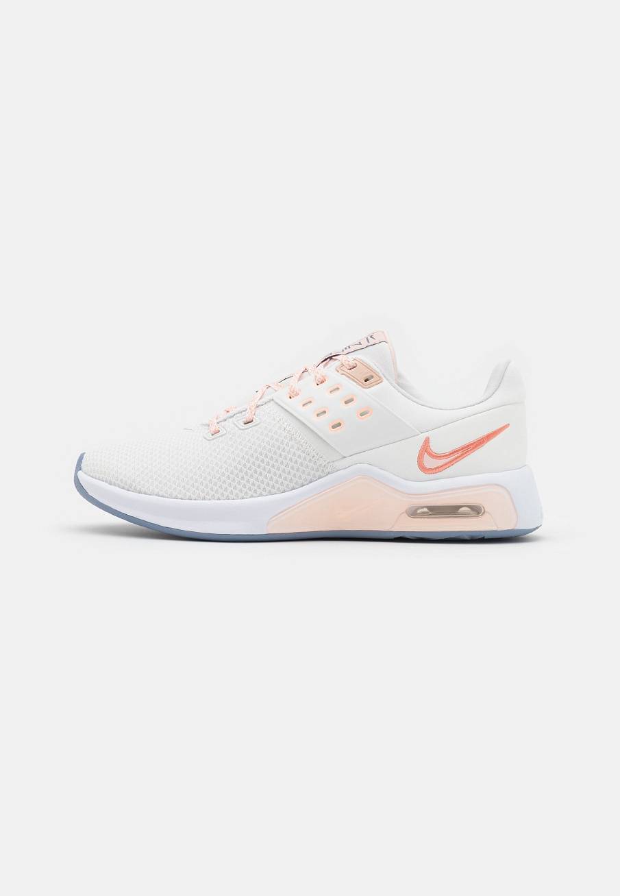 Фото № 1 с приближением к товару «‎Nike Air Max Bella TR 4»