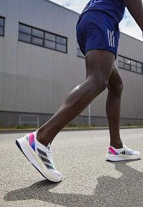 Фото № 3 с приближением к товару «‎ADIZERO BOSTON 11 »