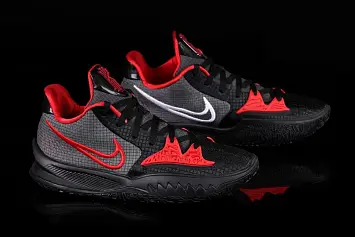 Nike Kyrie 4  - 4