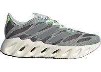 Фото № 1 с приближением к товару «‎adidas Switch FWD»