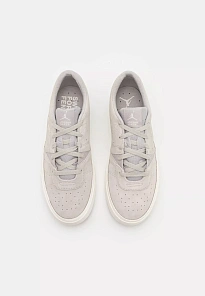 Фото № 3 с приближением к товару «‎JORDAN SERIES ES»